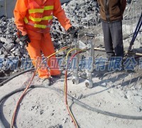 供應劈裂機,,石材開采路面挖掘的最佳設備_其他_路面機械_整機供應_整機平臺_中國路面機械網